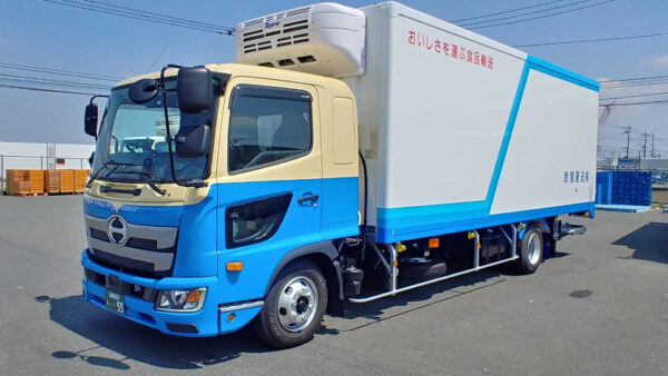 新車入りました